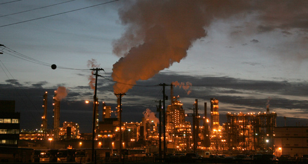 Petropolis &ndash; Aerial Perspectives on the Alberta Tar Sands